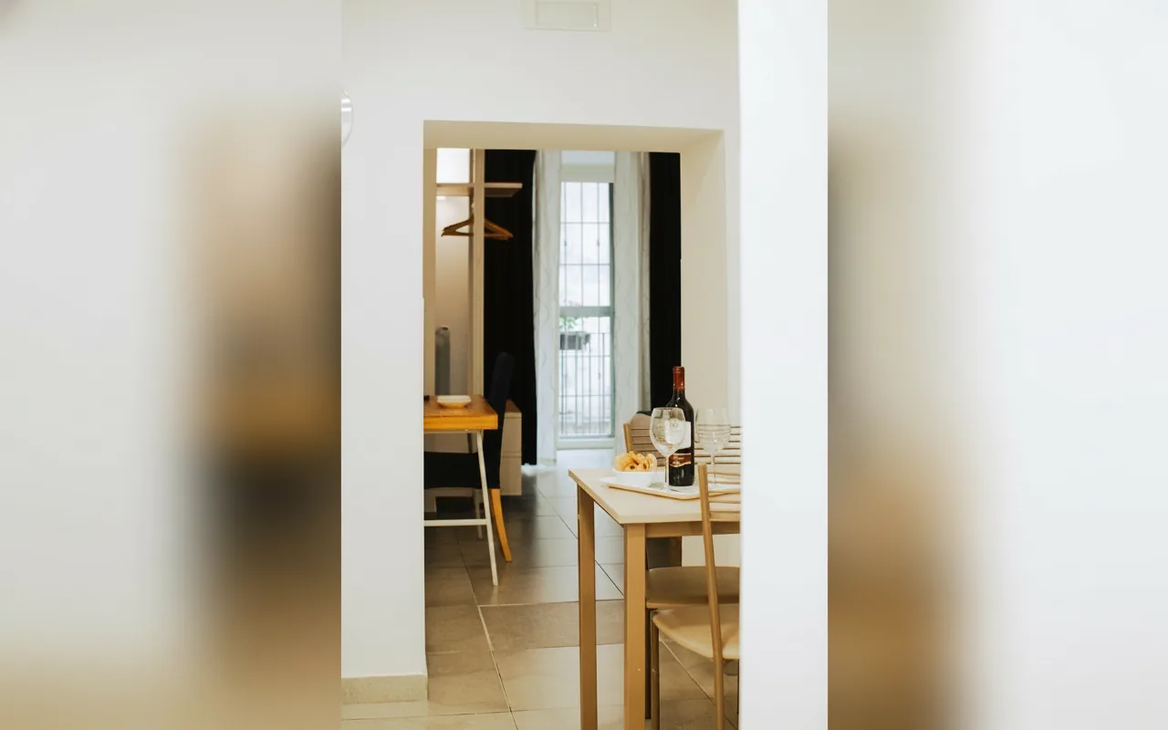 Camera con bagno privato — Ricomincio da 3, Napoli (Campania) (foto 18)